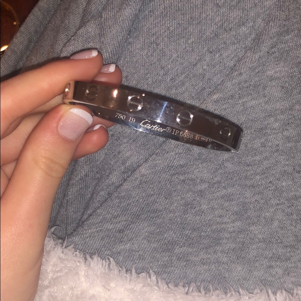 super cute silver bracelet!